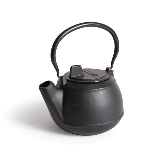 2 Quart Cast Iron Kettle